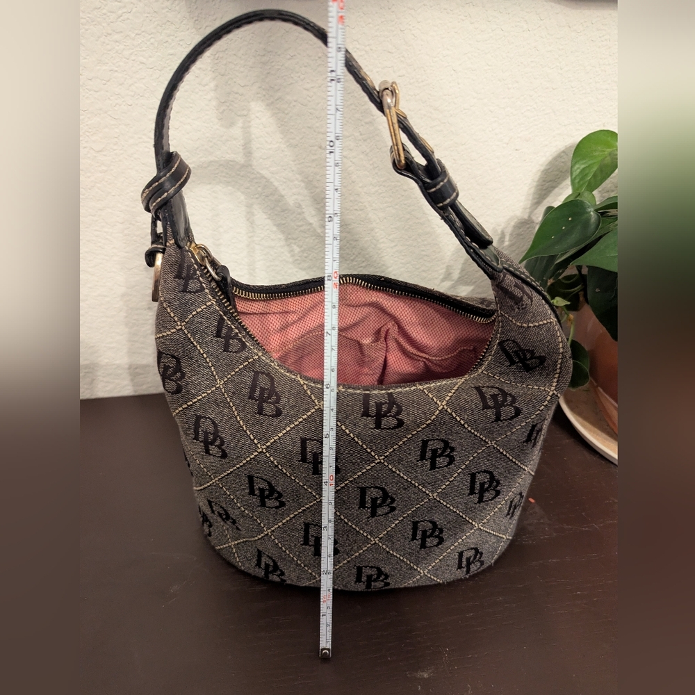 Y2K Dooney & Bourke Signature Small Bucket Hobo Bag - Picture 10 of 13